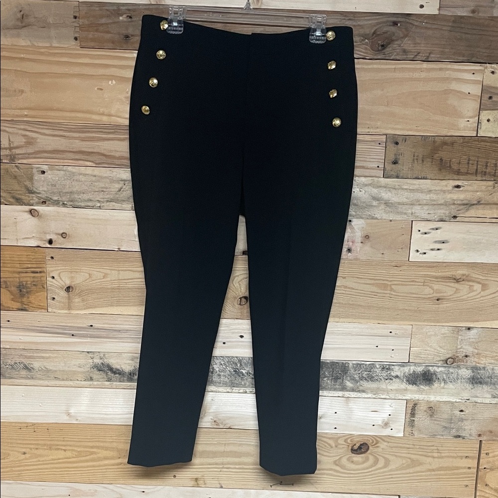 Banana Republic size 6 Short Black Cropped Dress Pants with Gold Buttons Pockets